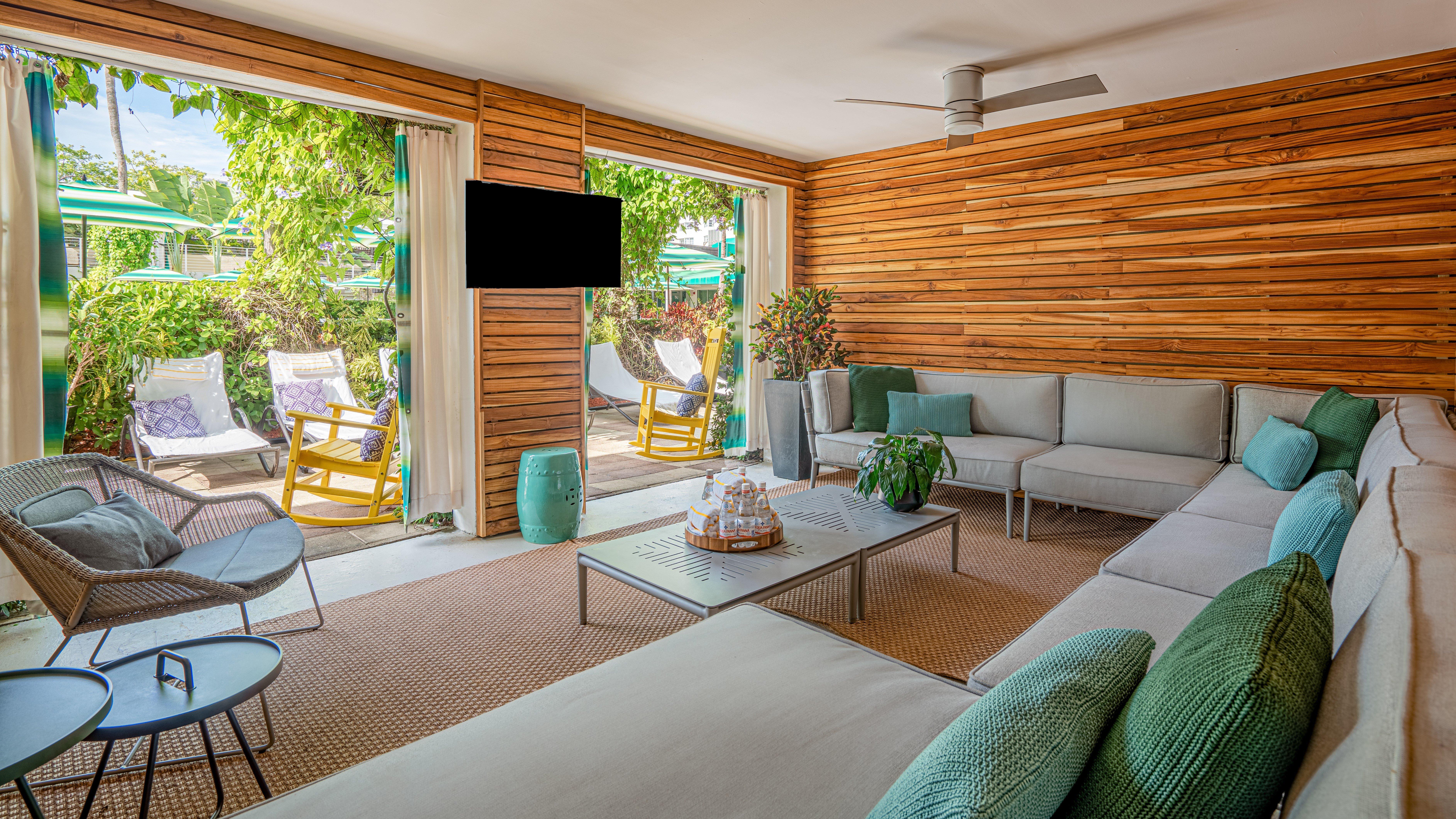 Kimpton Surfcomber Hotel By Ihg Майами-Бич Экстерьер фото